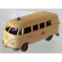 320 VW Bus T1 Ambulance met 2 figuren