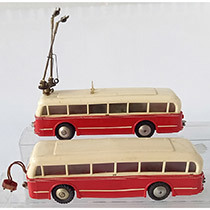 Eheim trolleybus met bijwagen, rood/creme