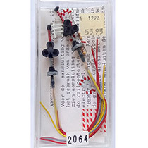 2064 Overweglichten en toebehoren bestaande uit