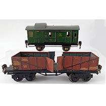 Postwagen en lage bakwagen