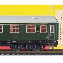 426/66  sneltreinrijtuig, 1e klas